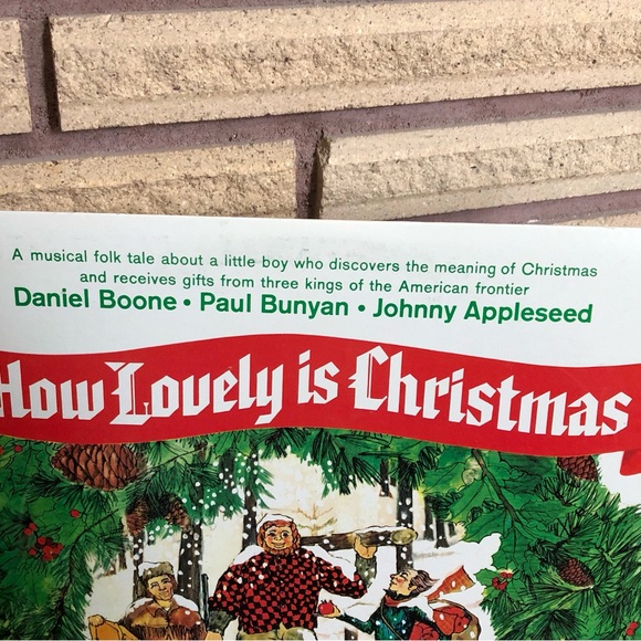 70's "How Lovely is Christmas" Record - Christmas Folk Tale Album - Bing Crosby - Picture 4 of 7